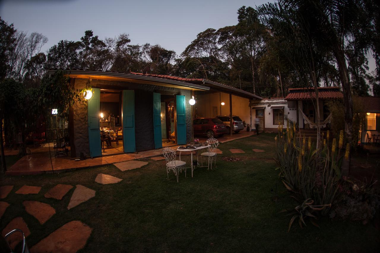 Hotel Casa Iris De Van Gogh Brumadinho Exterior foto